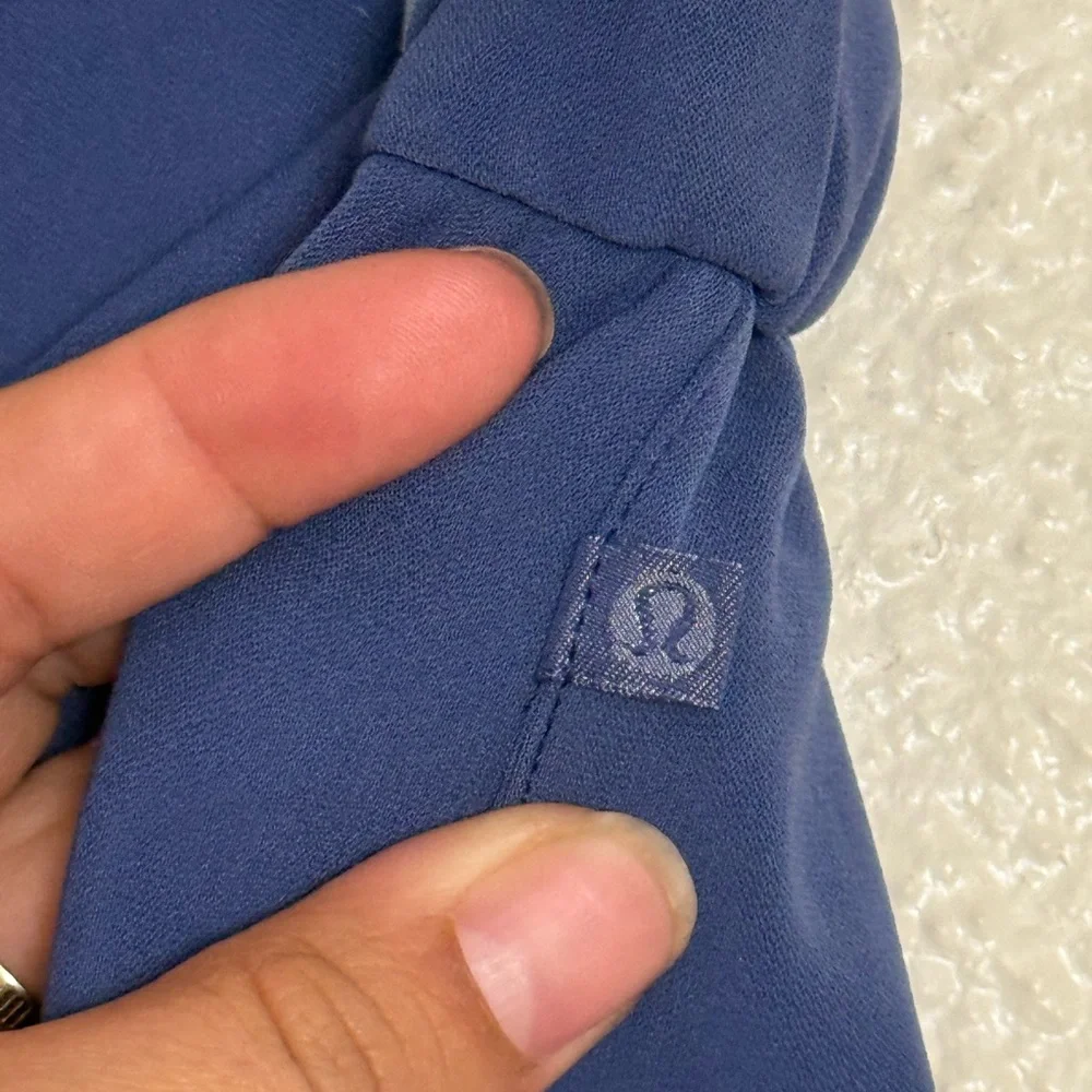 Lululemon Noir Pants Women’s size 6 Gatsby Blue Woven Belted Career Office